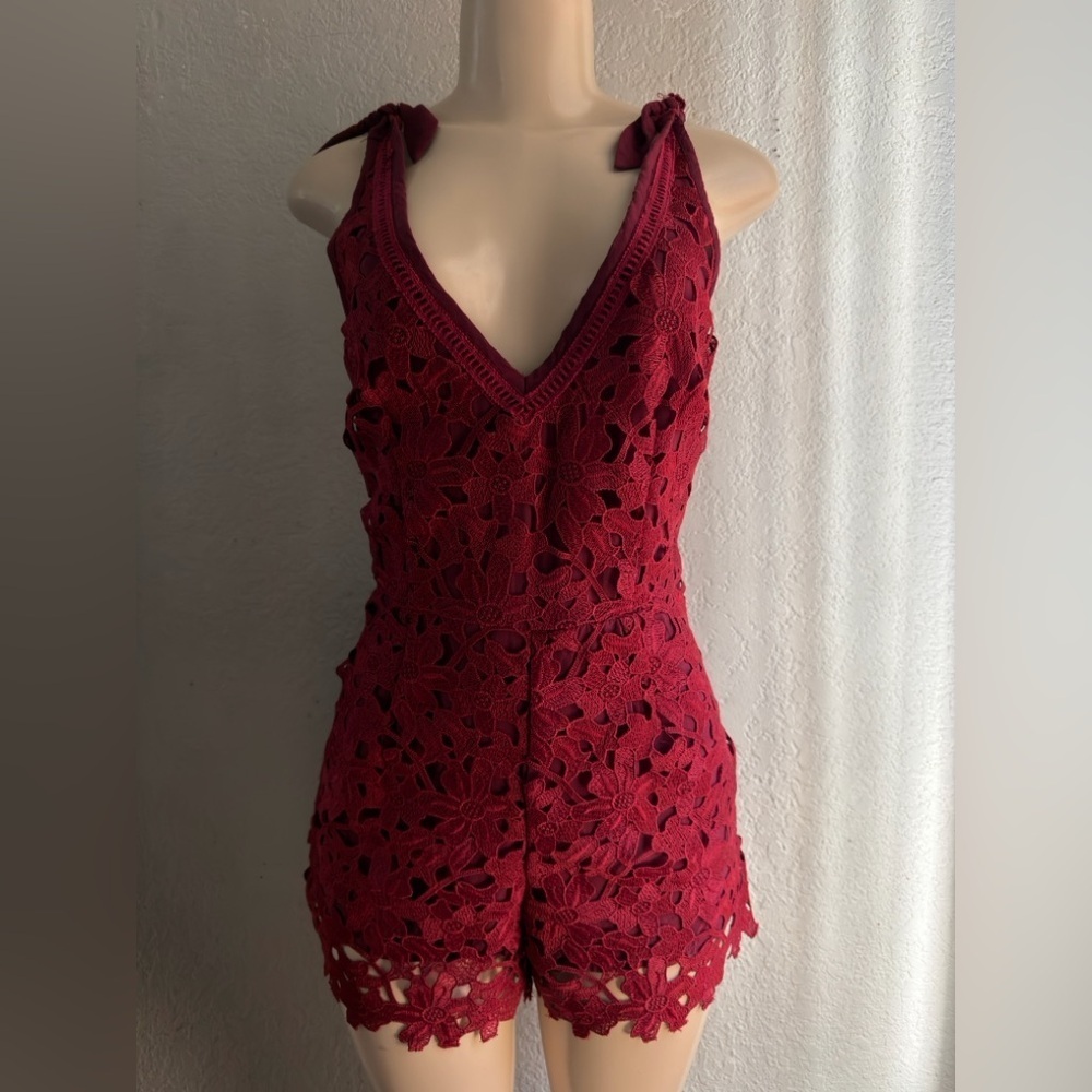 Kendall + Kylie Red Lace Romper in size Small gentle use super cute!